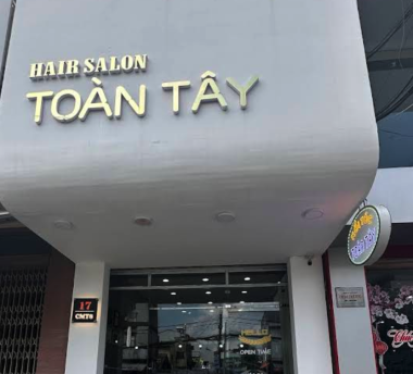 Toàn Tây Hair Salon – Địa chỉ nối tóc Cần Thơ được nhiều chị em tin chọn